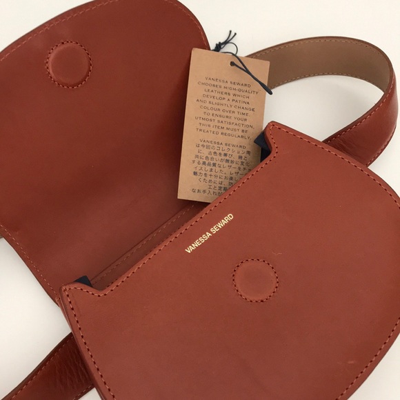 Vanessa Seward Leather Belt Bag - Picture 4 of 9